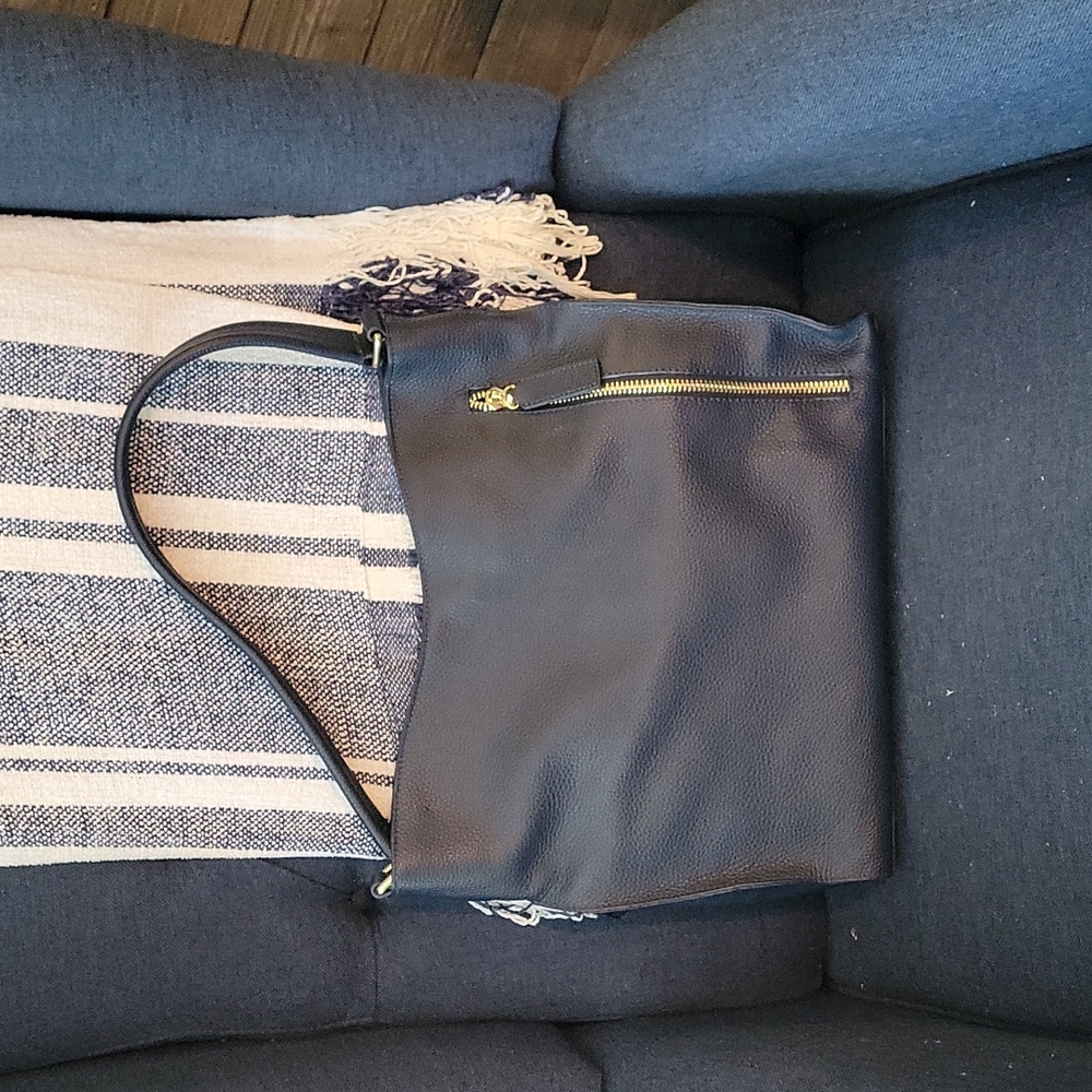 Gorgeous Tote Le Monde luxury leather bag. Florence Slouch from Finch Collection